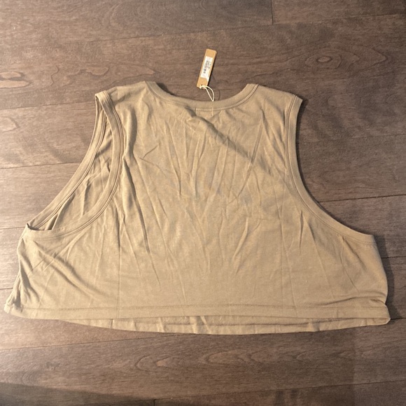 NWT SKIMS *khaki* crop tank size 3 XL - Picture 4 of 10